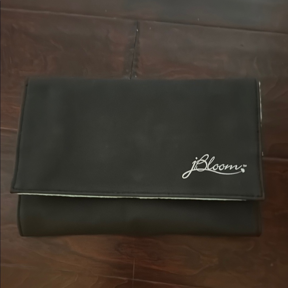 j Bloom Black Travel Jewelry Wallet